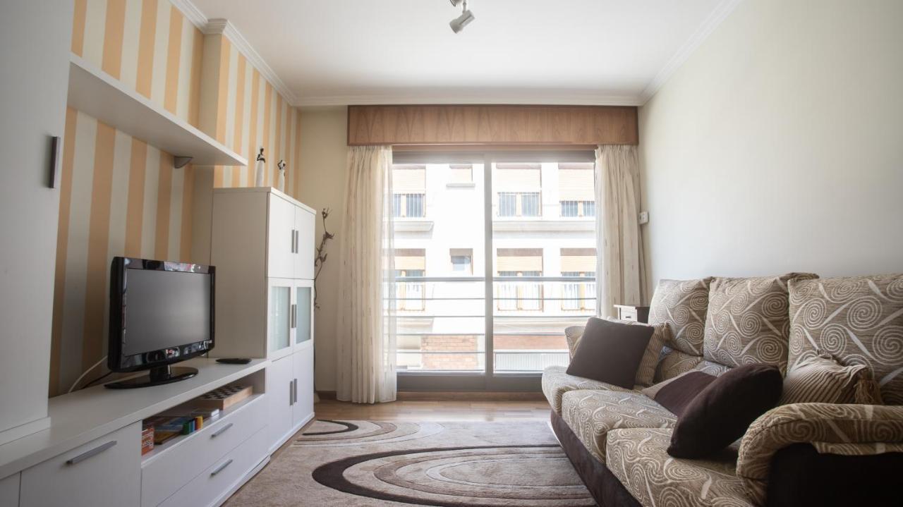 Apartamento En El Centro Con Plaza De Garaje A Guarda Exterior foto